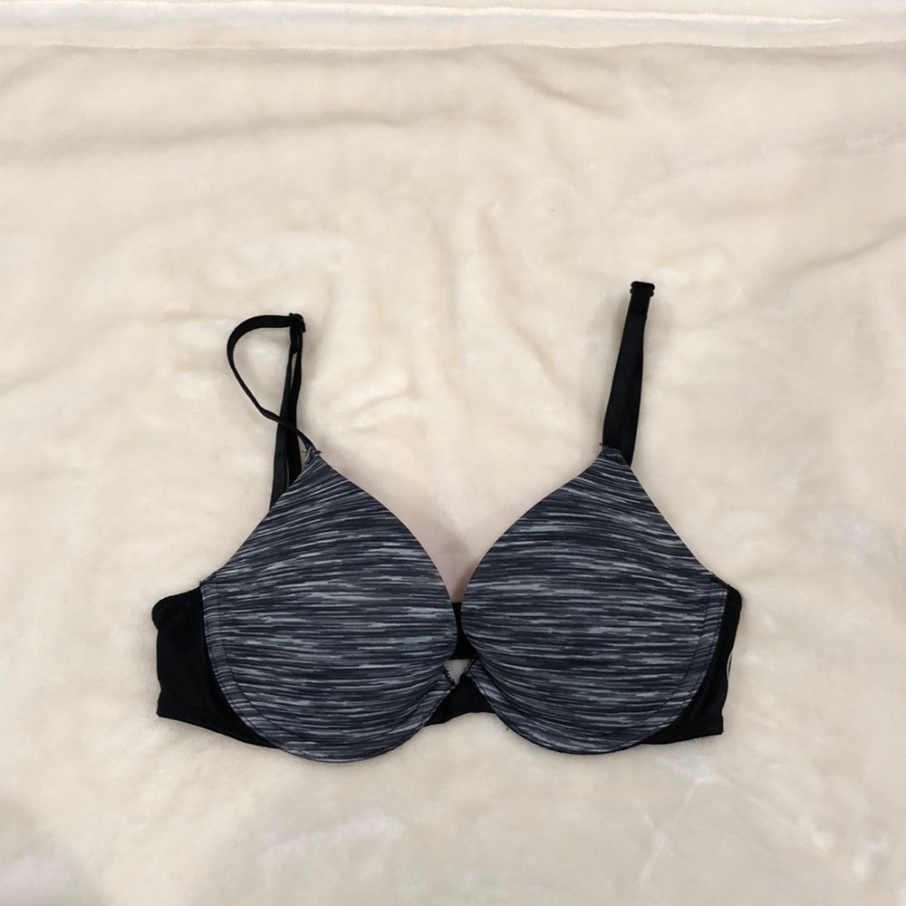 Wear everywhere PINK bra